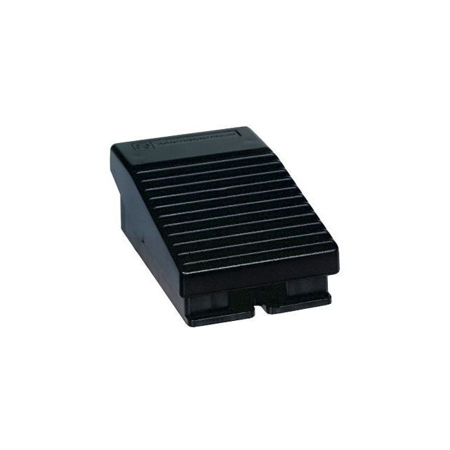 Jalkakytkin XPEA110 1s 1a 1-portainen