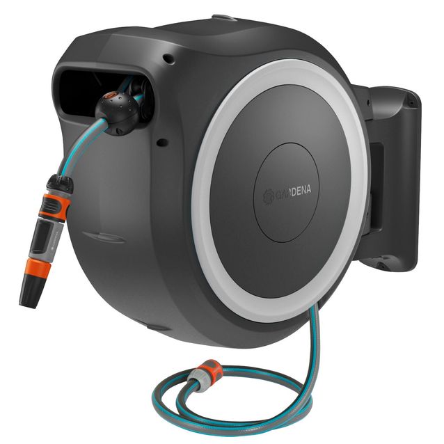 Akkutoiminen seinäletkukela Gardena PowerRoll XL 35m valkoinen 18V 2,5 Ah akulla