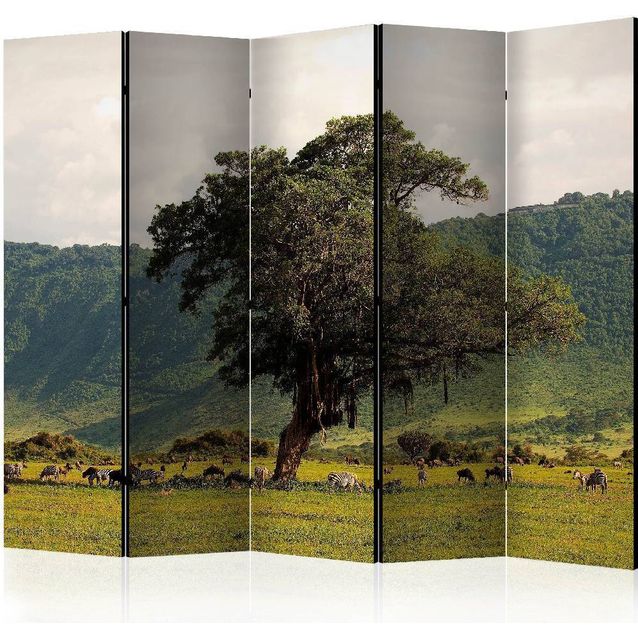 Sermi Artgeist In a crater of Ngoro ngoro II 225x172cm