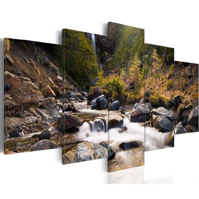 Taulu Artgeist A waterfall in the middle of wild nature, eri kokoja