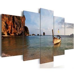 Canvas-taulu Artgeist A fishing boat by the sea, eri kokoja