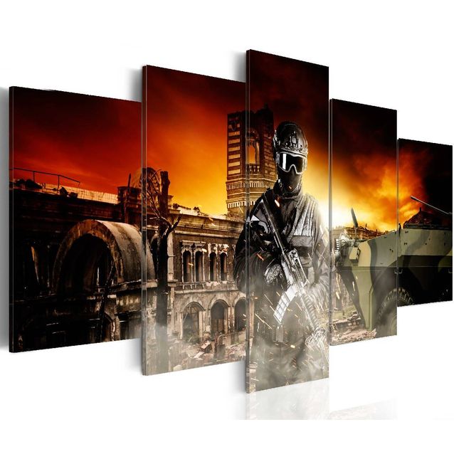 Taulu Artgeist Soldier, eri kokoja