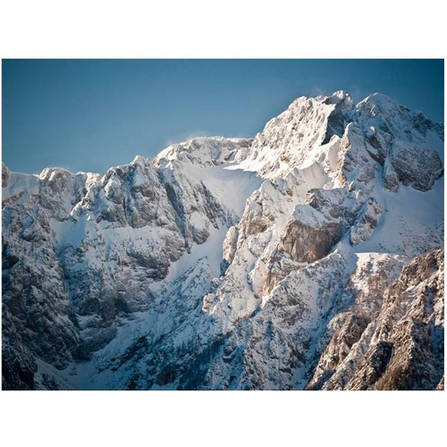 Kuvatapetti Artgeist Talvi Alpeilla eri kokoja