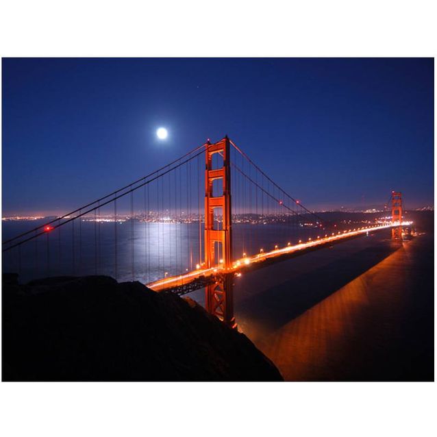 Kuvatapetti Artgeist Golden Gate Bridge yöllä eri kokoja