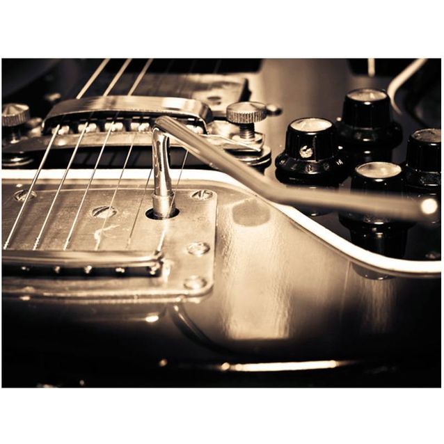 Kuvatapetti Artgeist Guitar eri kokoja