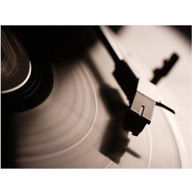 Kuvatapetti Artgeist Gramophone and vinyl record eri kokoja