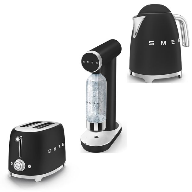Tuotepaketti Smeg - hiilihapotuslaite, leivänpaahdin TSF01 ja vedenkeitin KLF03 1,7 l, mattamusta