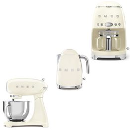 Tuotepaketti Smeg - vedenkeitin KLF03 1,7 l, kahvinkeitin ja yleiskone SMF03