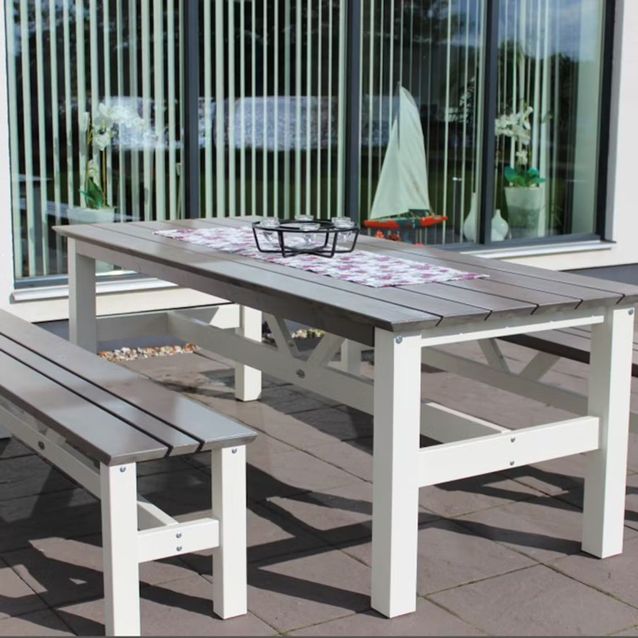 Ruokailuryhmä Eden Wood Viking, 6 henkilölle, 2 selkänojatonta penkkiä, harmaa/valkoinen