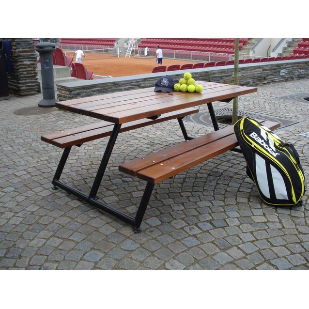 Piknik-pöytäryhmä Eden Wood Stockholm, musta jalusta, 6 henkilölle