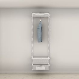 Vaatesäilytysratkaisu Elfa Classic 13, vaatetanko, lankahylly ja mesh-korit, leveys 644mm, valkoinen