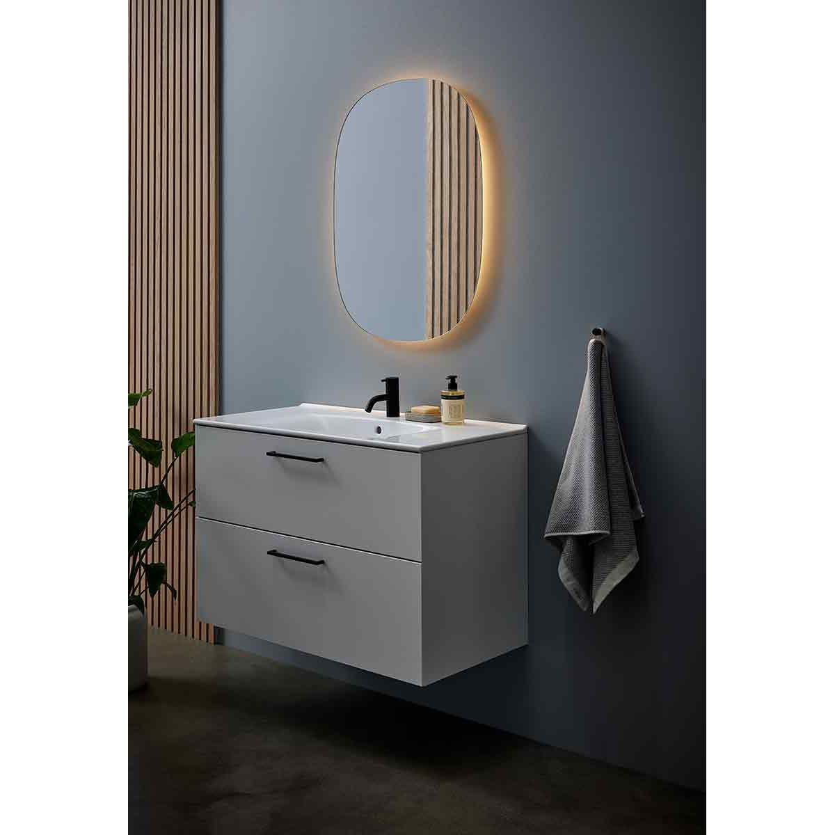 valopeili-geberit-option-oval-600-mm