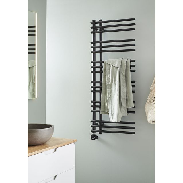 Pyyhekuivain Noro Arc Black, 1200x500 mm, musta