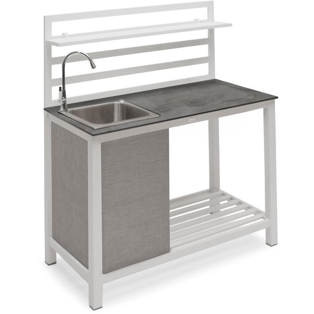 Kesäkeittiö Hillerstorp Åminne, pesualtaalla, valkoinen