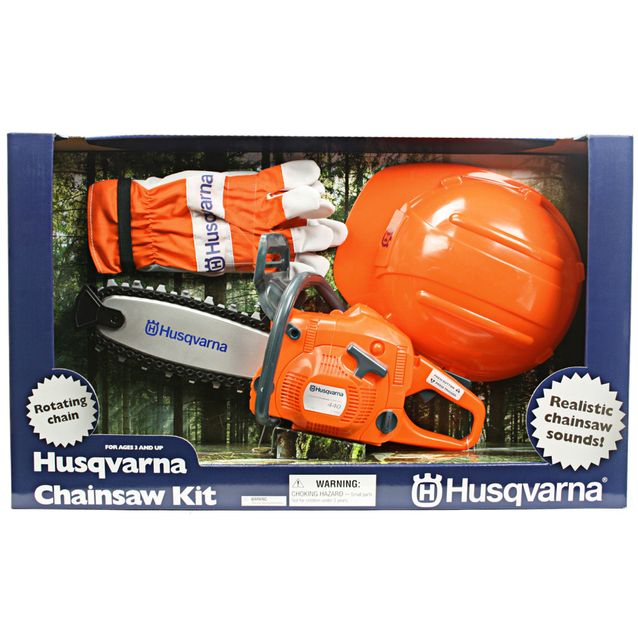 Lelumoottorisaha Husqvarna 440 suojavarusteilla
