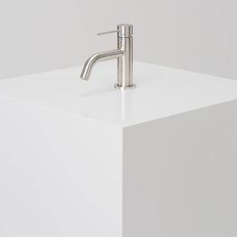 Pesuallashana INR Voyage Low, harjattu rst