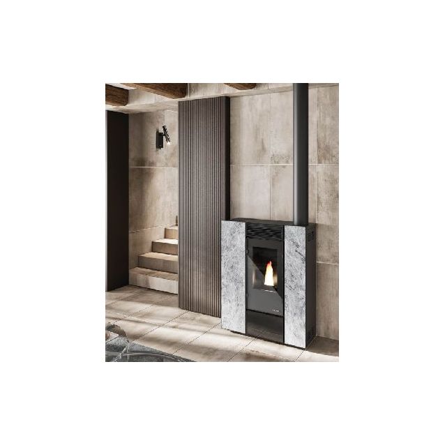 Pellettitakka Eva Calor Rachele 9kW, ilmakiertoinen, vuolukivi/musta