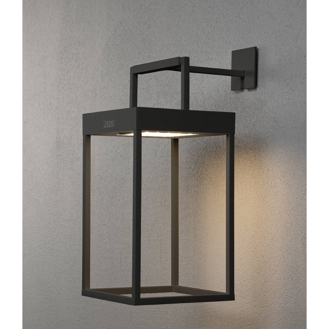 LED-lyhtyvalaisin Konstsmide Portofino aurinkopaneelilla musta