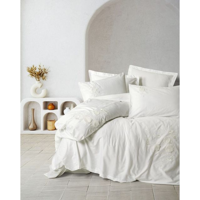 Parivuoteen satiinivuodevaatesetti Linento Gembira, valkoinen