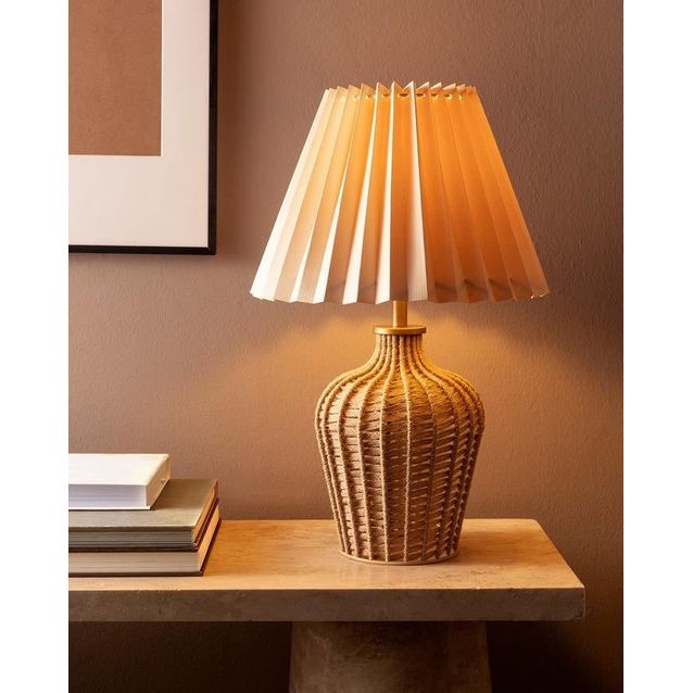 Pöytävalaisin Linento Lighting Polly, E27, max. 40W, IP20, kulta