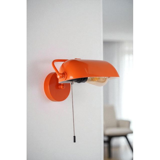 Seinävalaisin Linento Lighting 9084