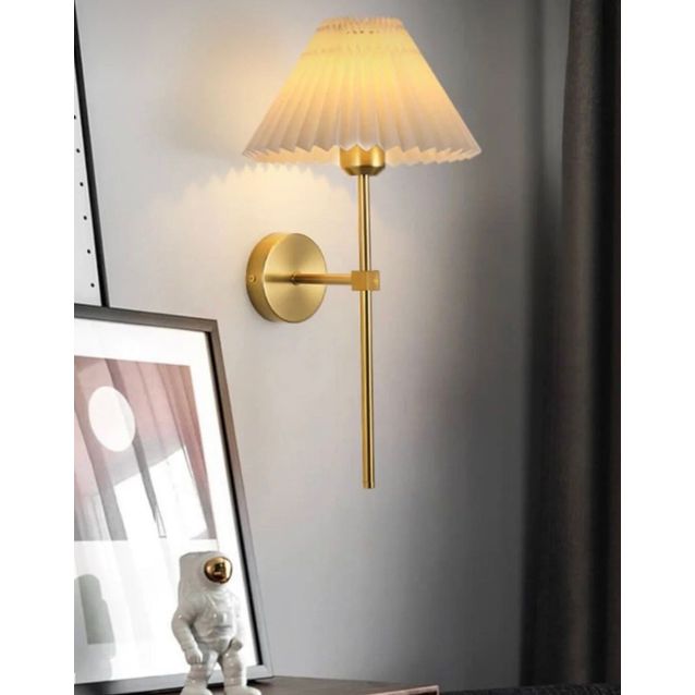 Seinävalaisin Linento Lighting BRZ-340059, E27, max. 40W, IP20, kulta/kerma