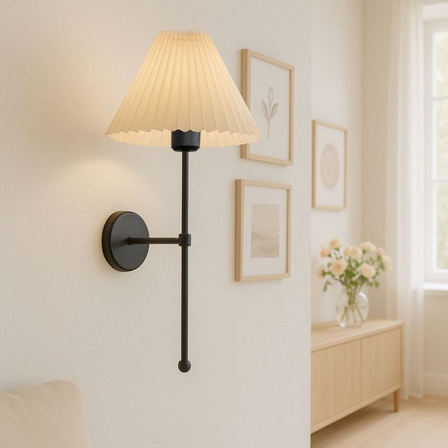 Seinävalaisin Linento Lighting 241988, ø22cm, E27, max. 40W, IP20, kerma/musta