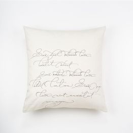 Koristetyyny Lennol Kirje 50x50 cm musta-valkoinen