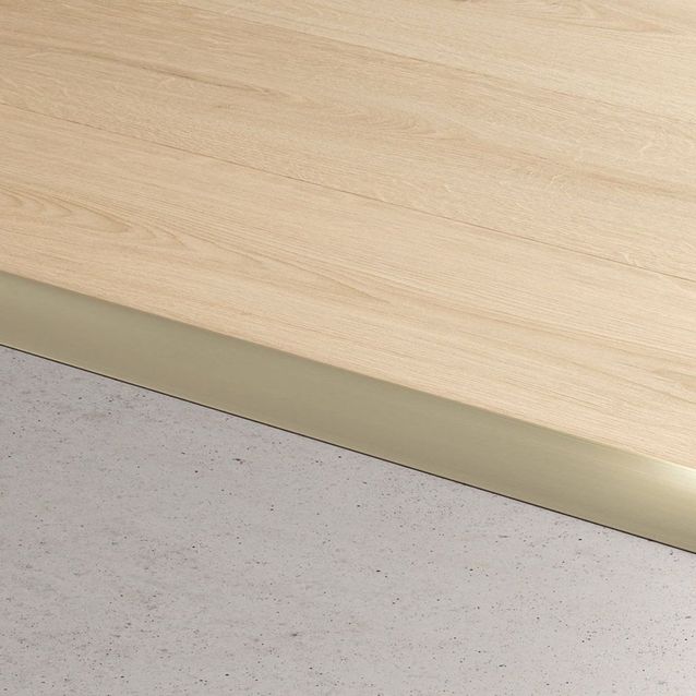 Eritasolista Pergo, 7x38x200cm