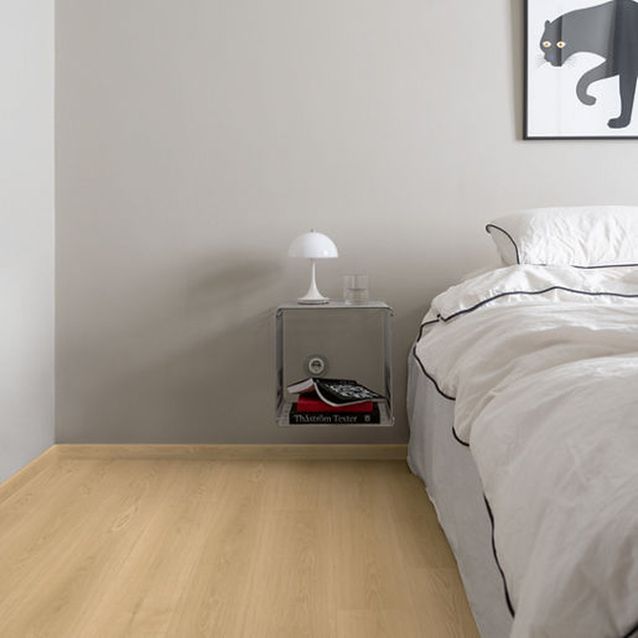 Vinyylilankku Pergo Namsen Pad Pro Natural Norwegian Oak, integroitu alusmateriaali