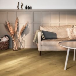 Kalanruotoparketti Pergo Saltholm Vanilla Herringbone Oak, lakattu, tammi