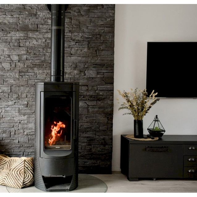 Valurautatakka Plamen Nera N, 240m³, 13 kW, musta