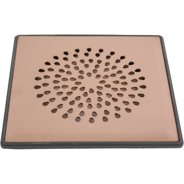 <p>Kotimainen PP-Tuotteen lattiakaivon kansi kestää aikaa ja katseilta. Kuparinen lattiakaivon kansi on kuparista valmistettu kansi, jota käytetään lattiakaivon päällä. Kuparinen kansi on sekä käytännöllinen että koristeellinen valinta kylpyhuoneisiin tai