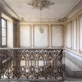 Mittatilaustapetti Rebel Walls Staircase (R15681)