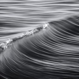Mittatilaustapetti Rebel Walls Graphic Wave (R19152)