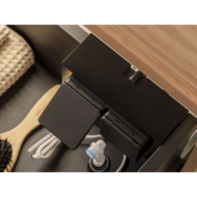 Pistorasia Svedbergs Poem -allaskaappiin, musta