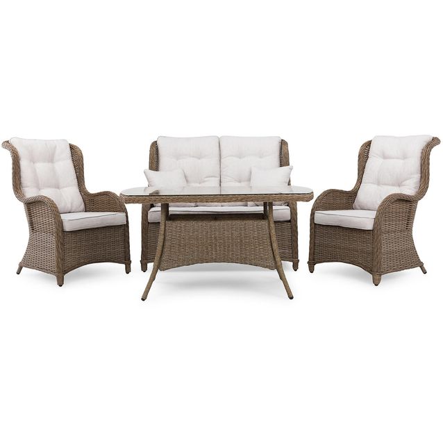 Marcus Sohvaryhmä 2:n ist Nojatuoleilla