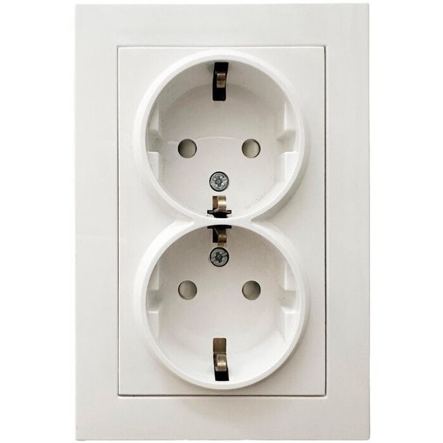 Pistorasia 2-osainen Tamcontrol Visio S - peitelevyllä, eri värejä