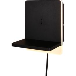 LED-seinävalaisin latausasemalla Trio Fairfield