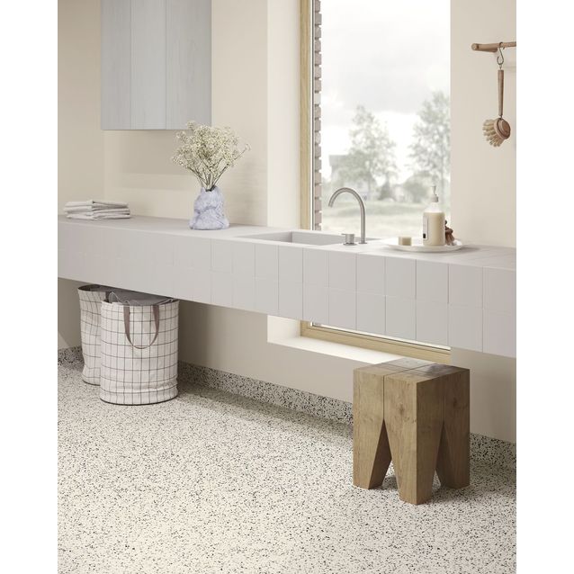 Vinyylimatto Tarkett iQ Surface Rouge Airy leveys 2 m