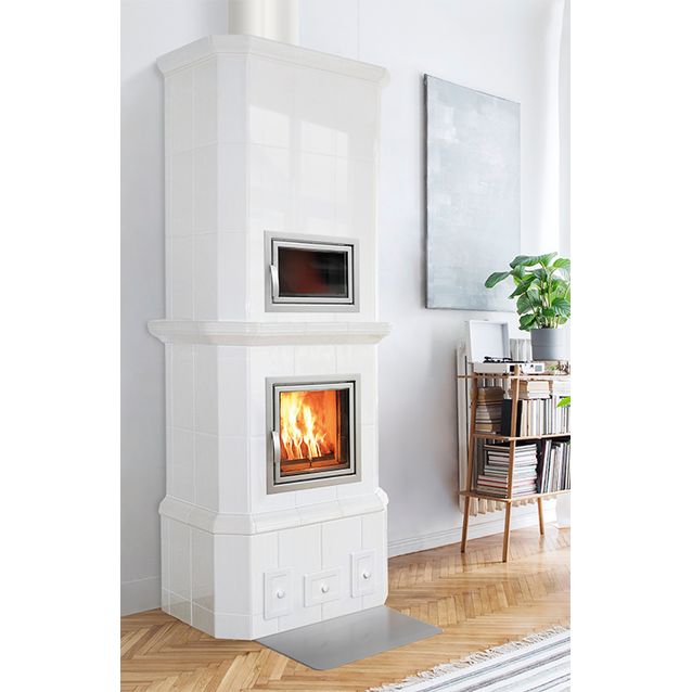 Kaakeliuuni Ulrika leivinuunilla varaava