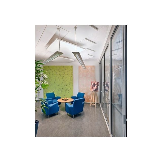 Akustiikkalevy Ecophon Master SQ A 600x600x40mm huoneeseen asennettuna