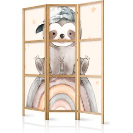 Japanilainen sermi Artgeist Happy Sloth - Sloth in muted colors - wearing a cap - sitting on a rainbow among the stars, eri vaihtoehtoja