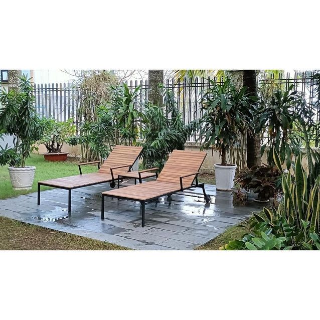 Aurinkosänky Abellas + Abellas sivupöytä