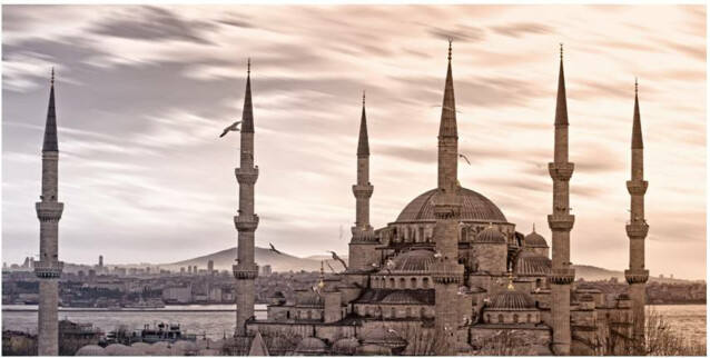 Kuvatapetti Artgeist Sininen moskeija - Istanbul 550x270cm