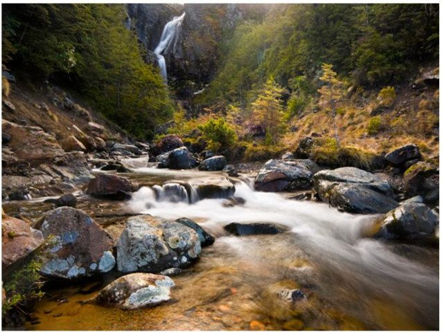 Kuvatapetti Artgeist Ohakune - Waterfalls in New Zealand eri kokoja