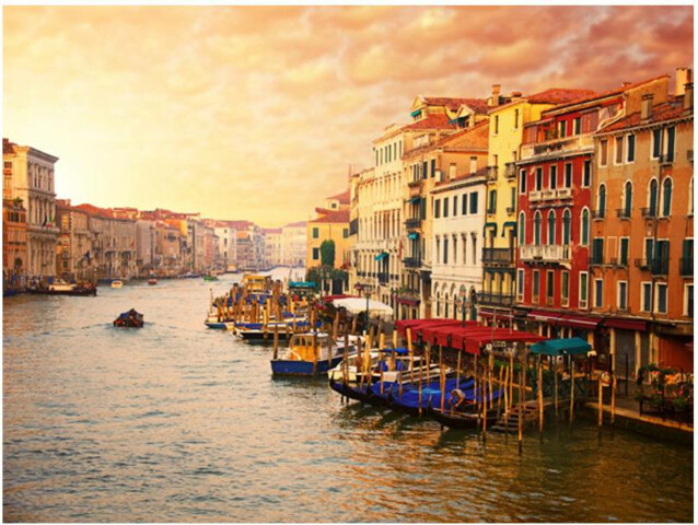 Kuvatapetti Artgeist Venetsia - värikäs kaupunki eri kokoja