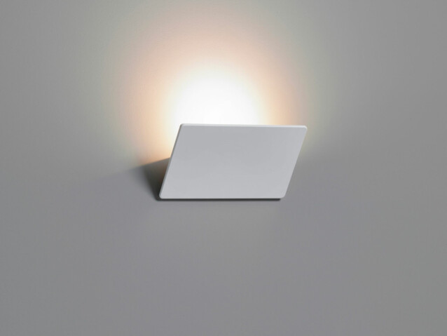 LED-seinävalaisin Lumiance Lumina Blade 6 W 2700 K valkoinen