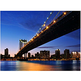 Kuvatapetti Artgeist Manhattan Bridge yöllä eri kokoja