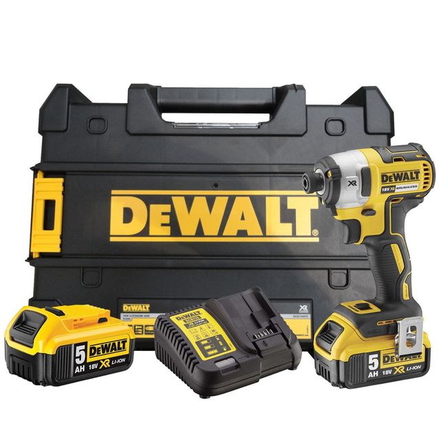 Akkuiskuruuvinväännin DeWalt XR DCF887P2 18V 2x5,0 Ah akuilla
